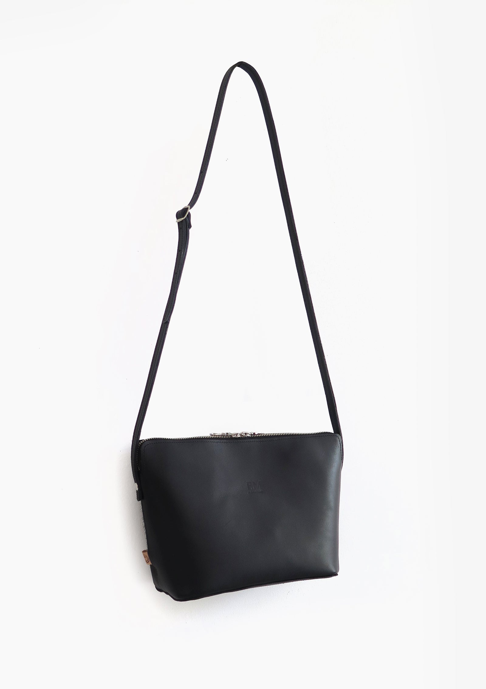PRE-ORDER Cartera N.17 - Negro Brillante Grueso