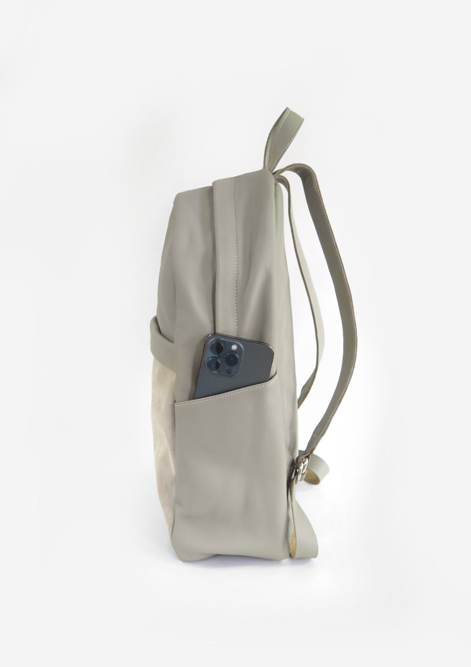 PRE-ORDER Mochila N.4 - Piedra