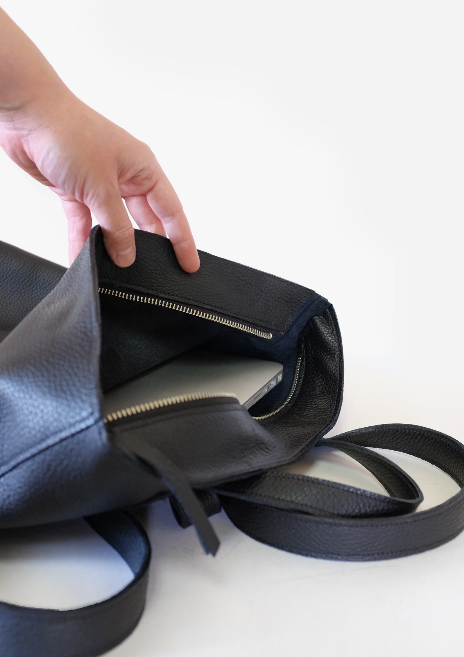 PRE-ORDER Mochila N.2 - Negro Grano Soft