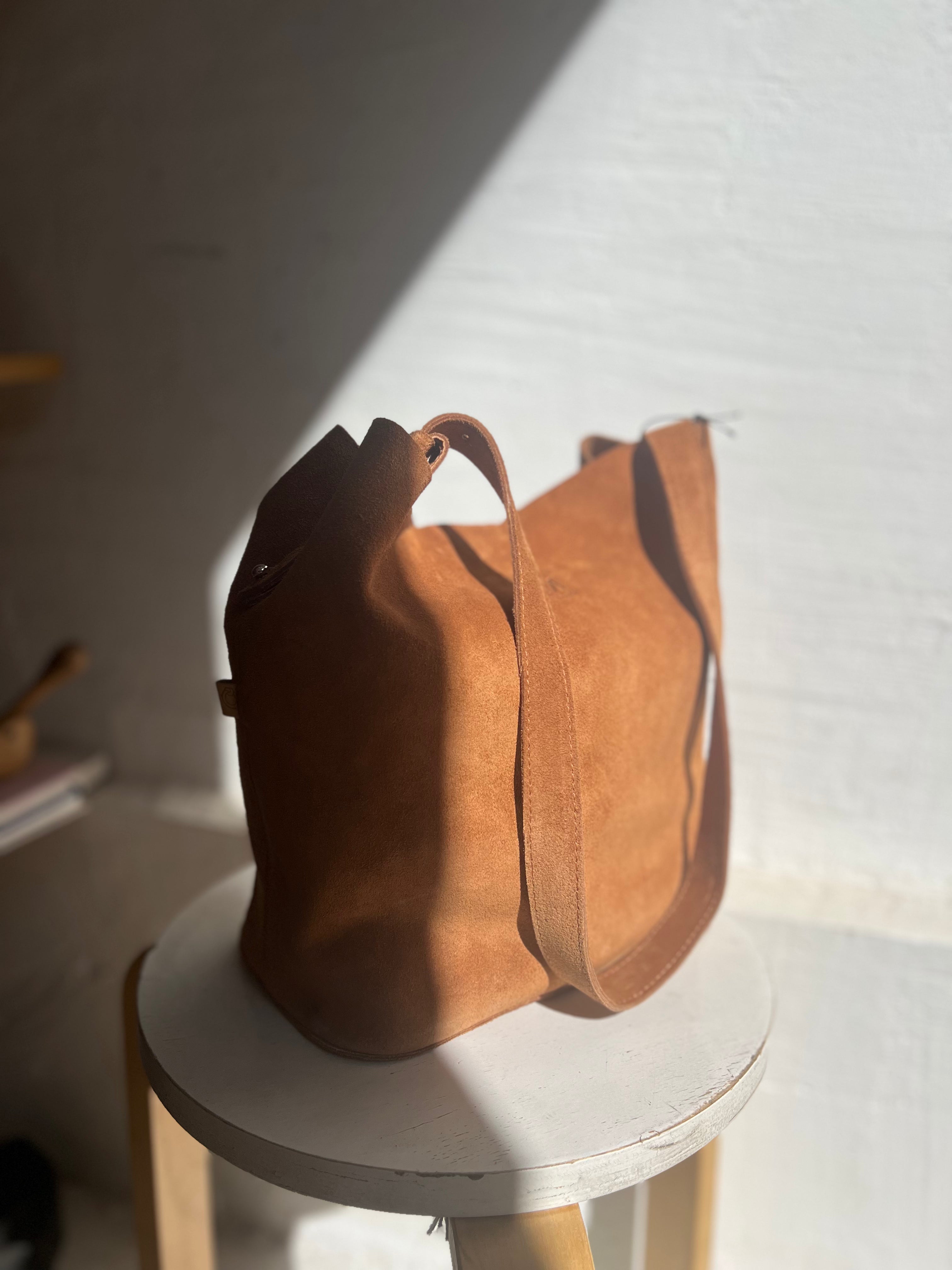 PRE-ORDER Tote N.18 - Caramelo Reno