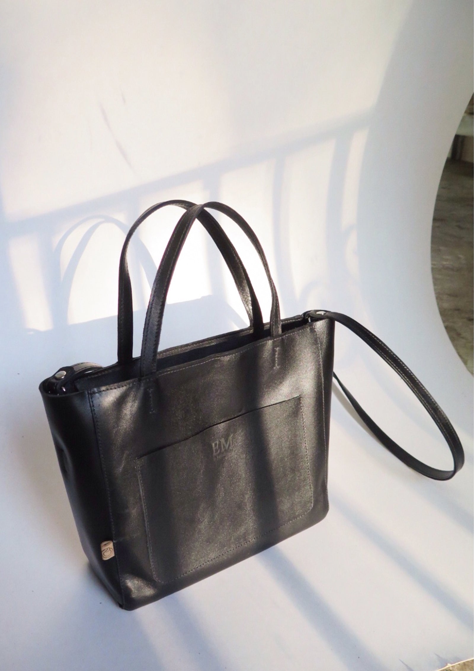 PRE-ODER Tote N.14 - Negro Brillante Grueso