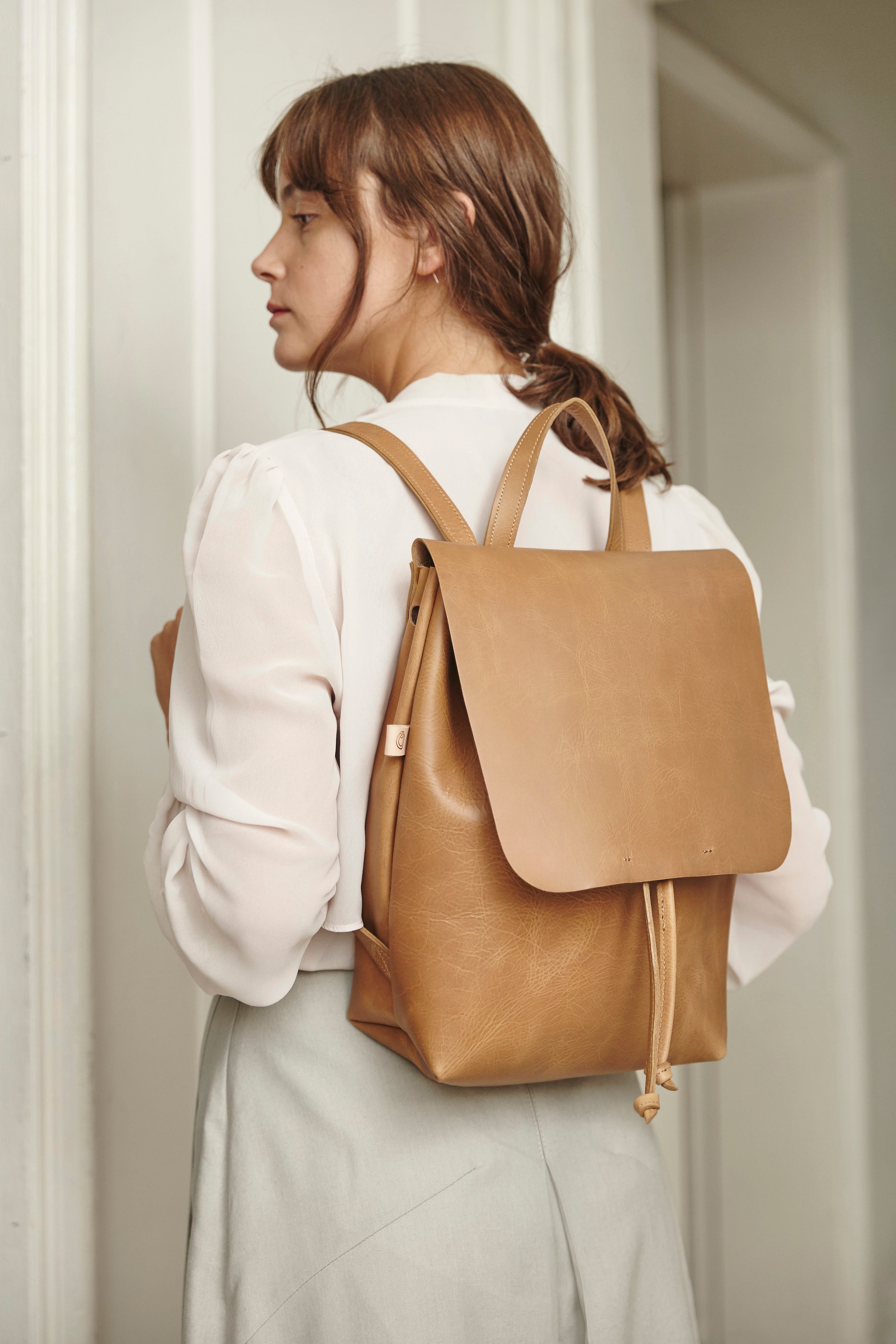 PRE-ORDER Mochila N.1 Med - Café Claro