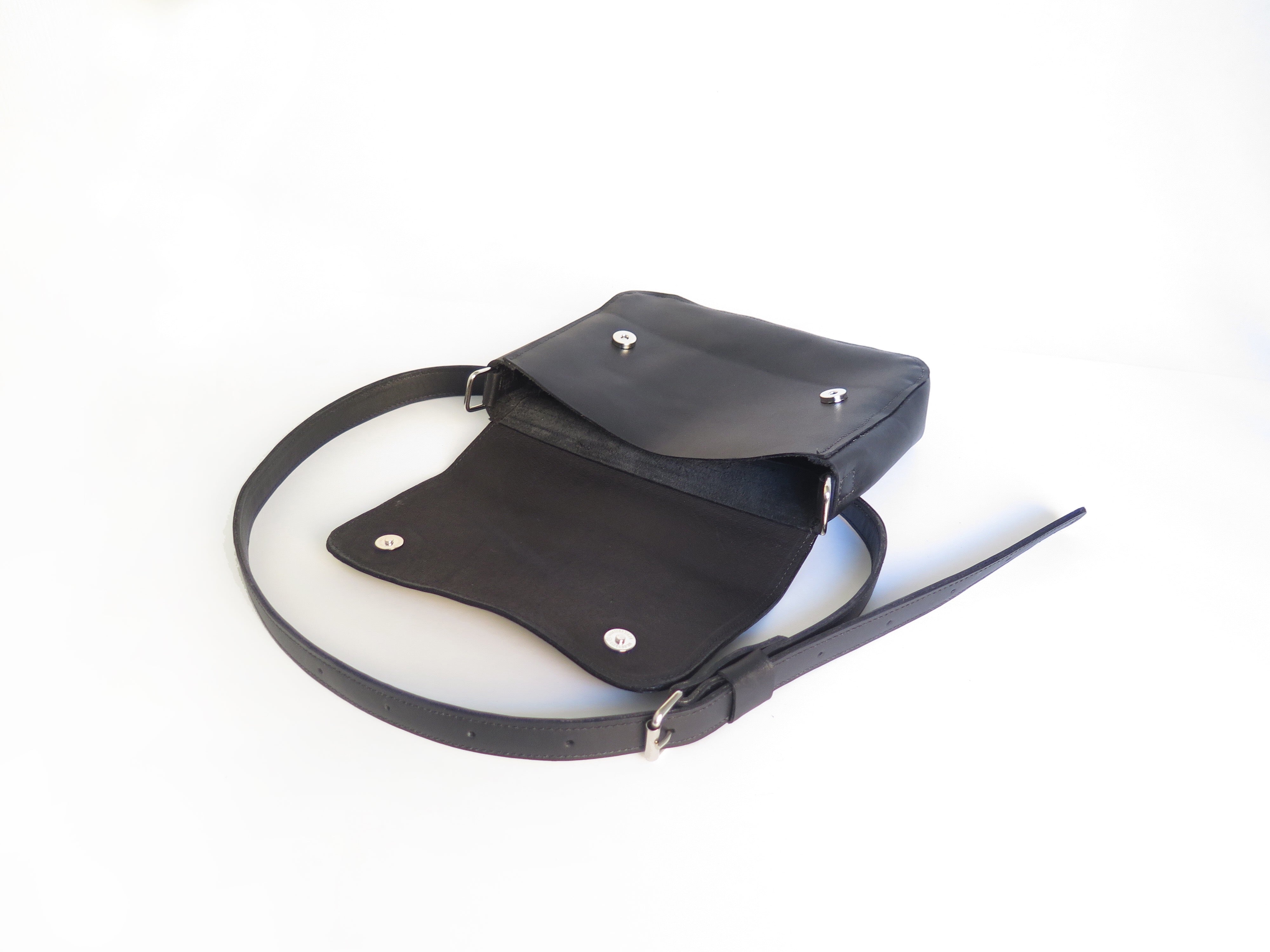 Banano N.1 - Negro Brillante