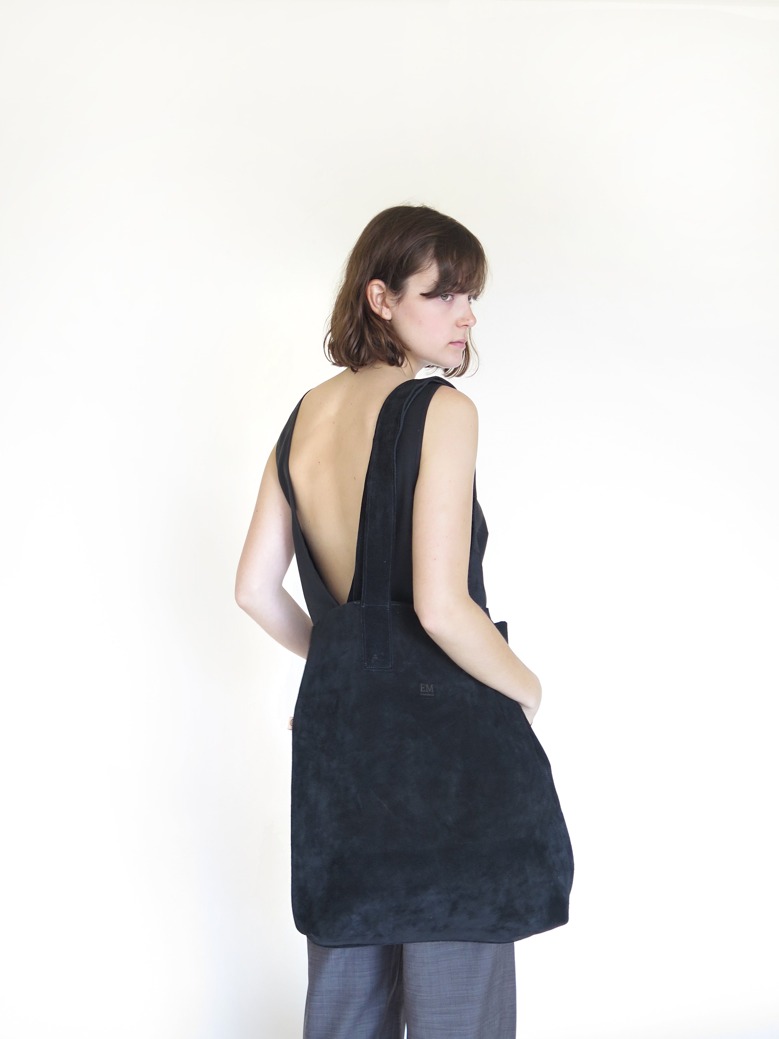 PRE-ORDER - Tote N.4 - Negro Reno